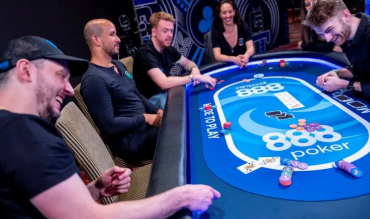 bluffcatching river poker